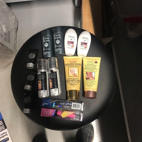 Lot of brand new make up - Picture 4 of 7